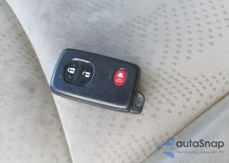 2012 Toyota Prius V Three z USA, uszkodzony, nr VIN JTDZN3EUXC3039364